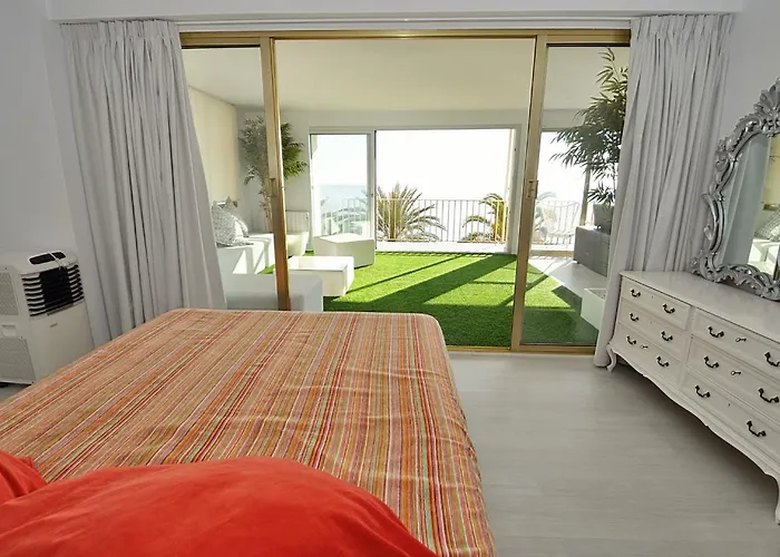 Apartament Seese Go2lloret *